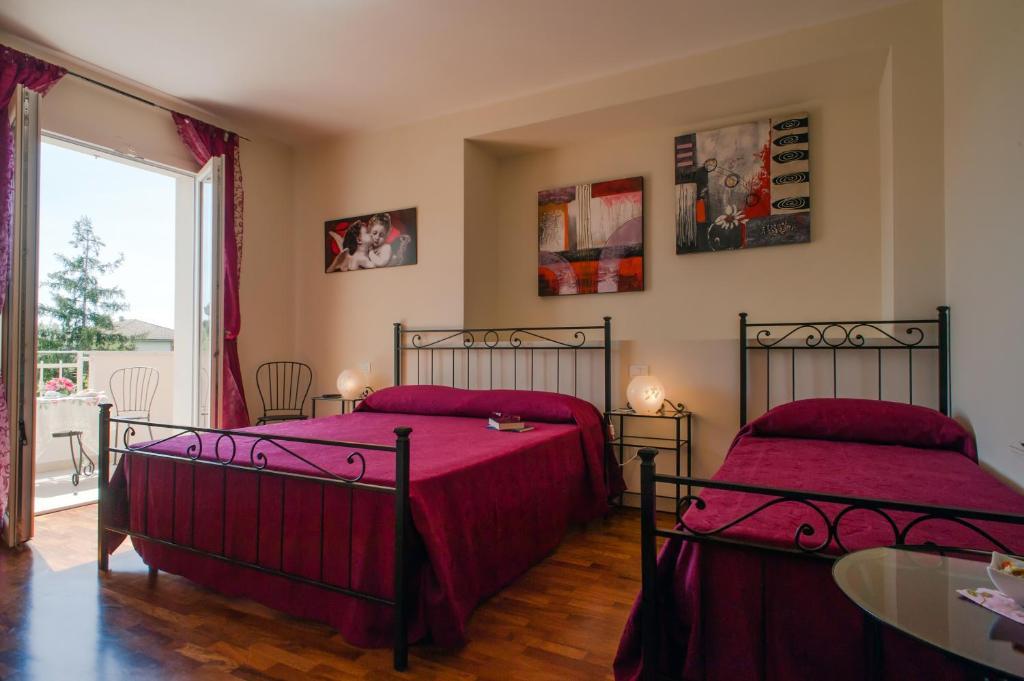 B&B Alle Tre Rose Montignoso Exterior photo