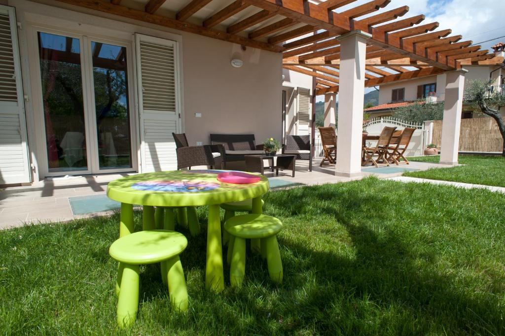B&B Alle Tre Rose Montignoso Exterior photo